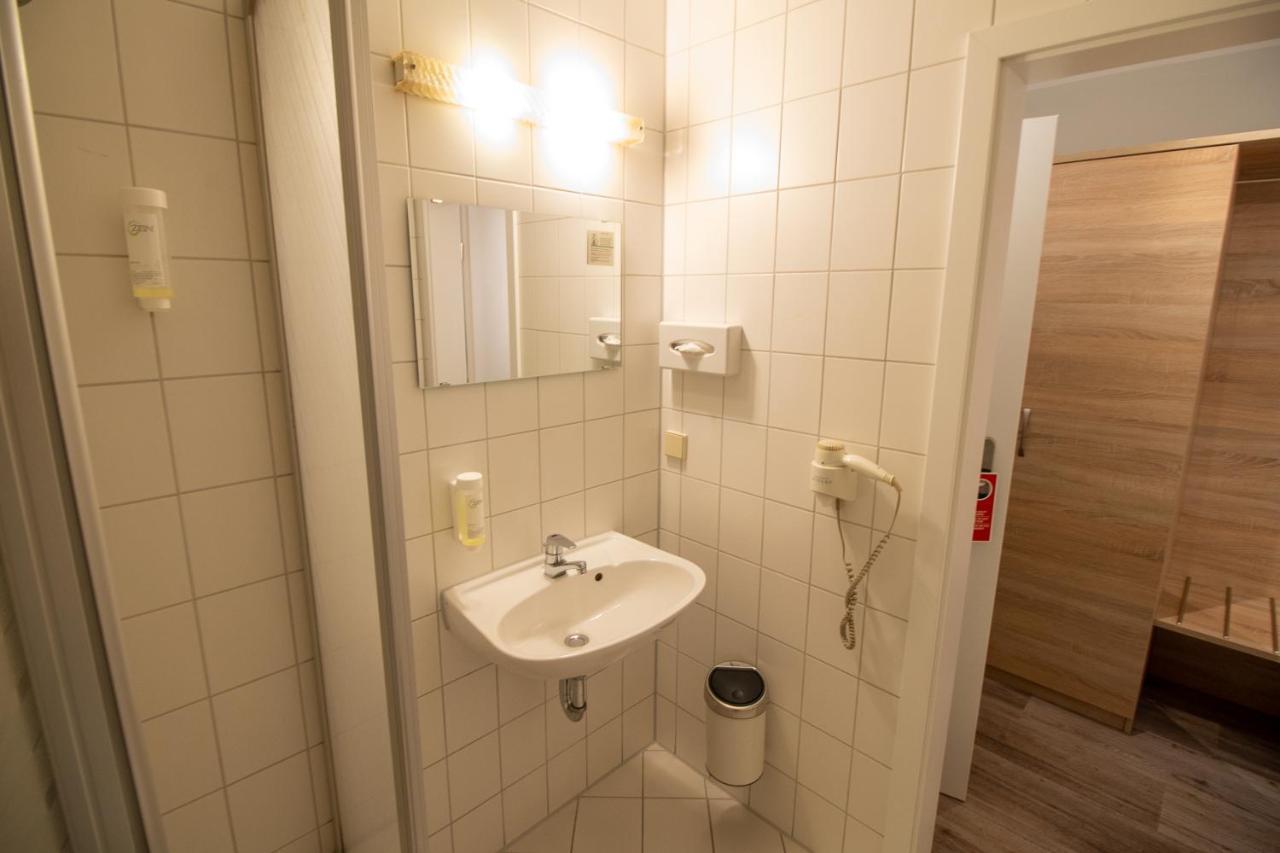 Hotel Fallersleber Spieker Βόλφσμπουργκ Εξωτερικό φωτογραφία