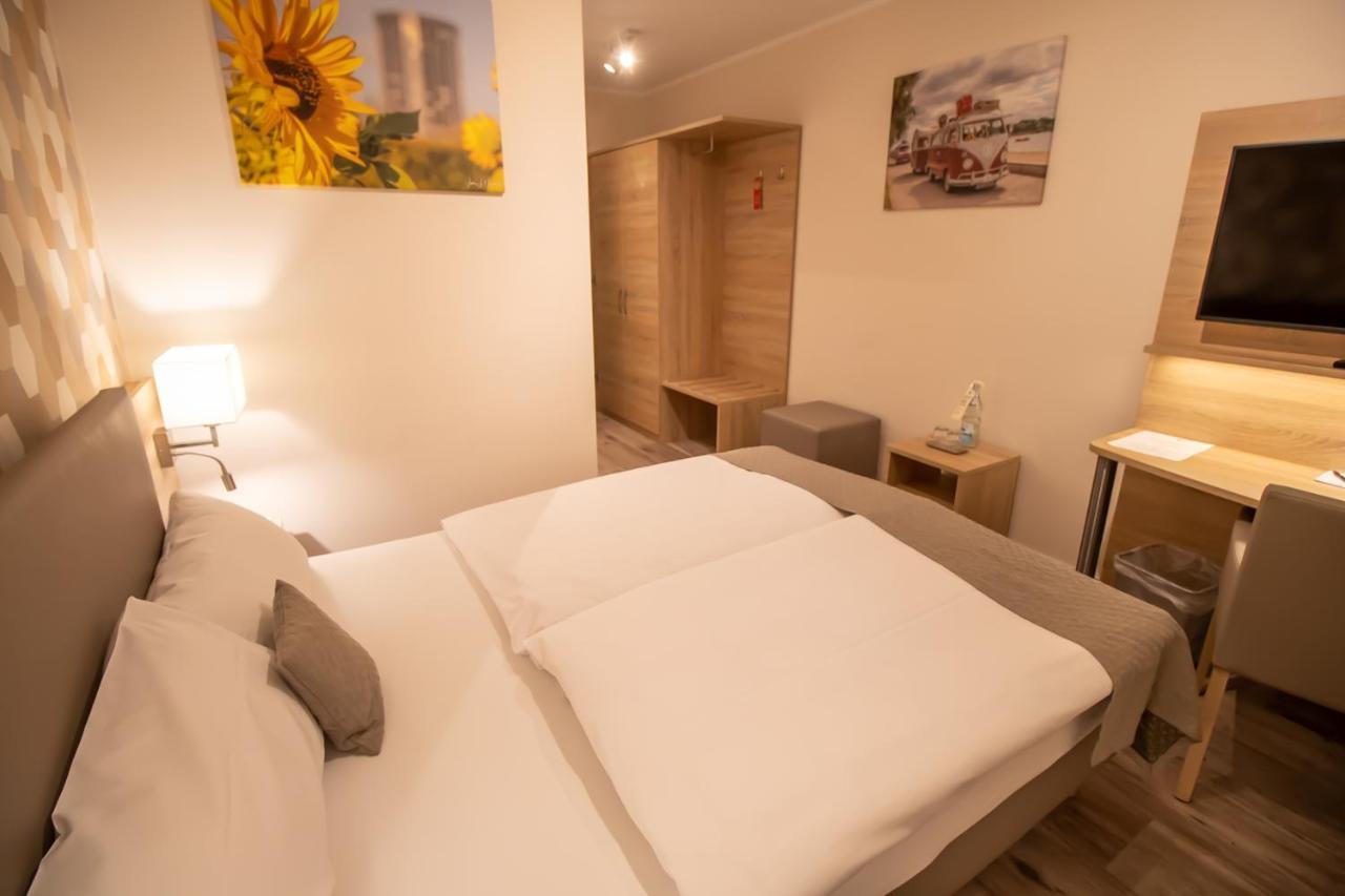 Hotel Fallersleber Spieker Βόλφσμπουργκ Εξωτερικό φωτογραφία